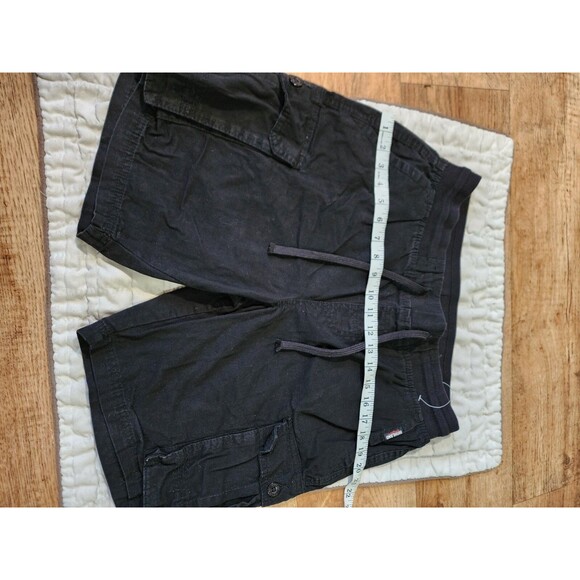 Highland Originals Men's Size Medium Black Cargo Shorts with Drawstring Pockets - Picture 2 of 6